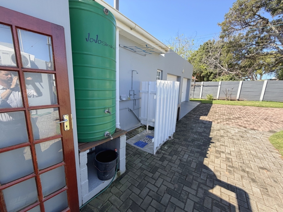 6 Bedroom Property for Sale in Stirling Eastern Cape